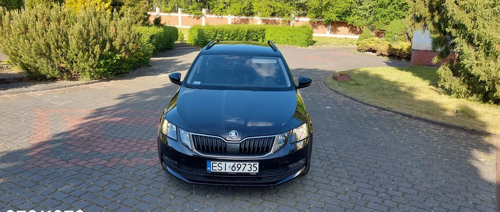 Skoda Octavia cena 44900 przebieg: 183500, rok produkcji 2018 z Sierpc małe 562